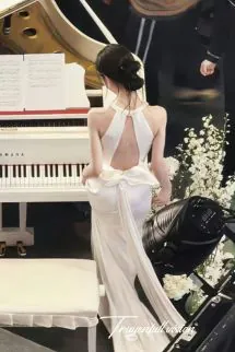 Nói Với Gió Về Tình Yêu Của Anh